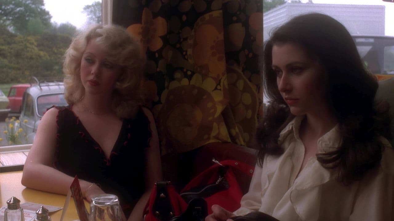 Home Before Midnightの背景画像