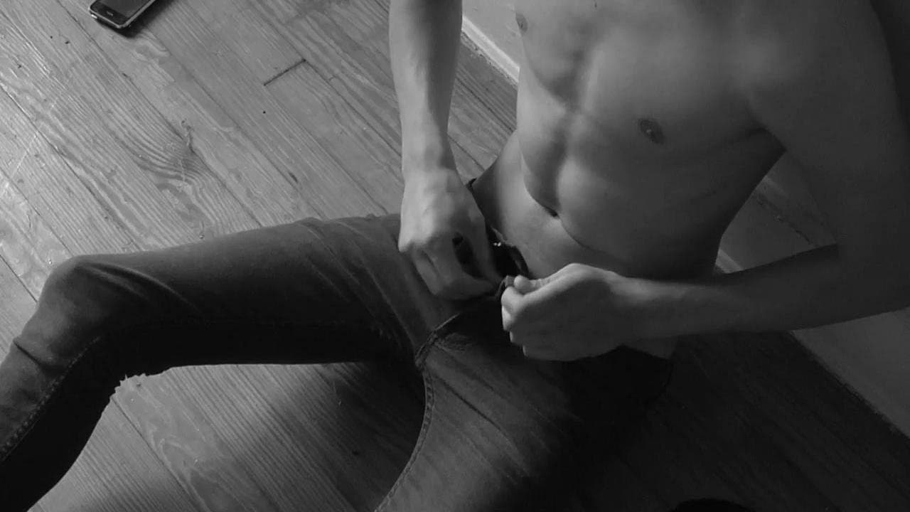 Sun in My Mouthの背景画像