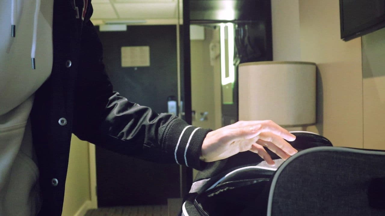 Kleptomaniacの背景画像