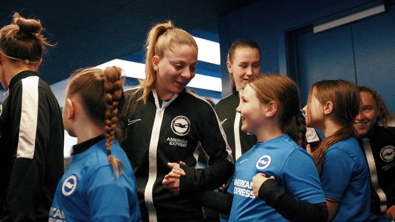 When Nobody's Watchingの背景画像