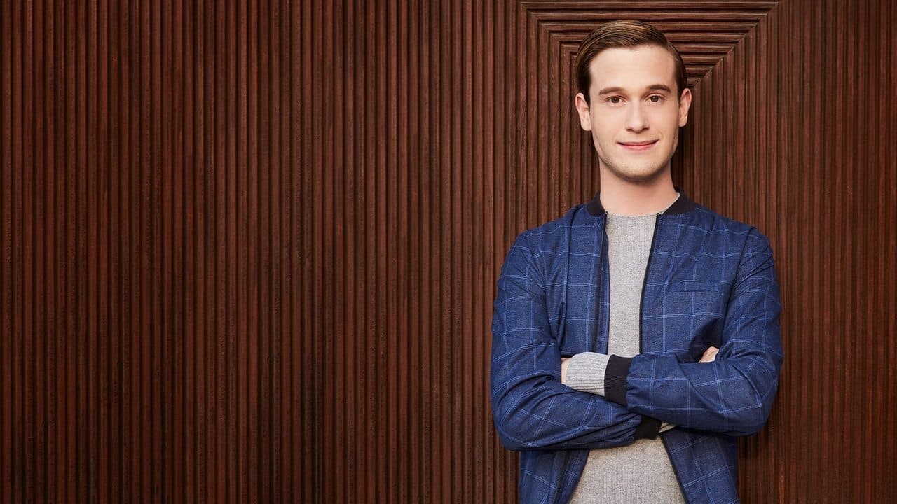 Hollywood Medium with Tyler Henryの背景画像