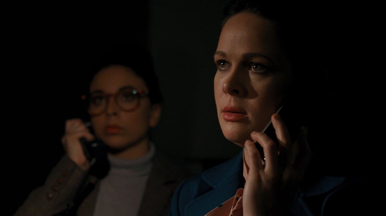 Dim the Fluorescentsの背景画像