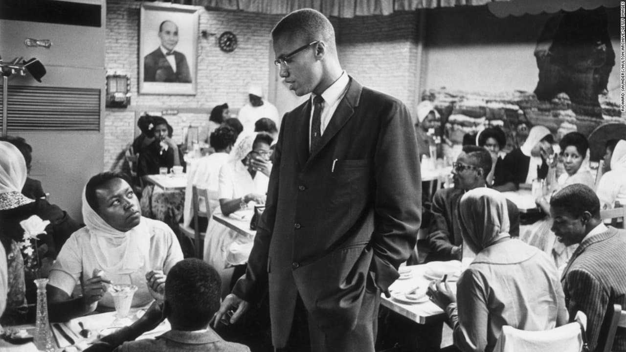 A Decade of Struggleの背景画像