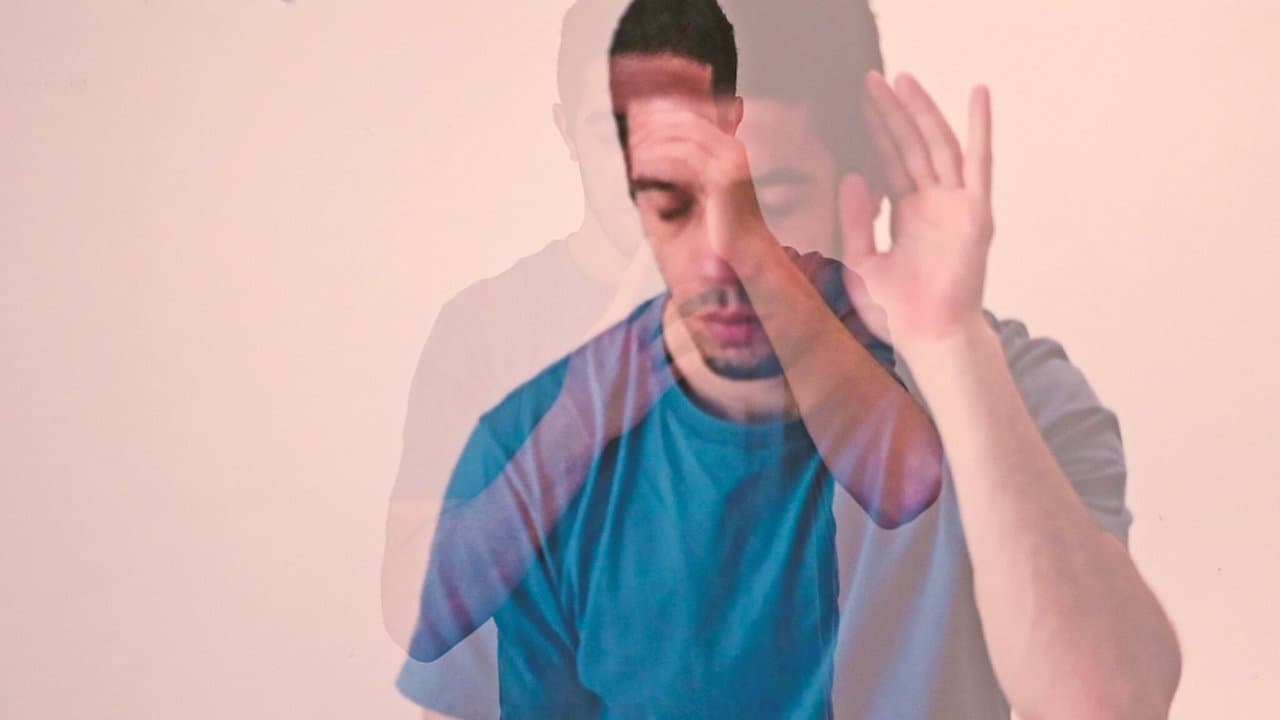 Glimpses of a Futureの背景画像