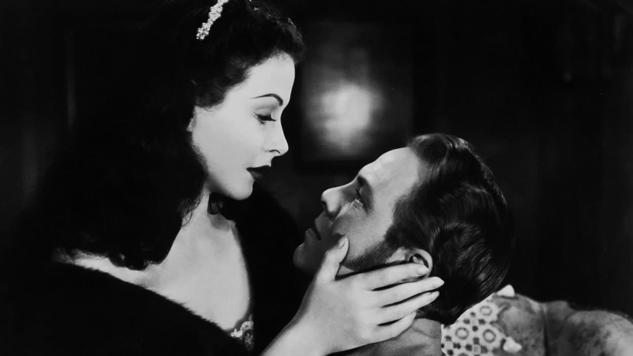 The Strange Womanの背景画像