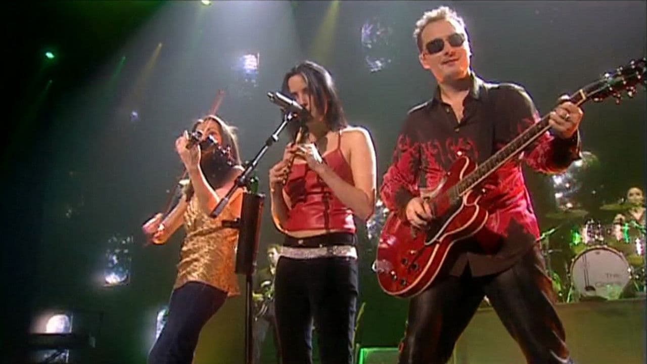 The Corrs - Live in Londonの背景画像