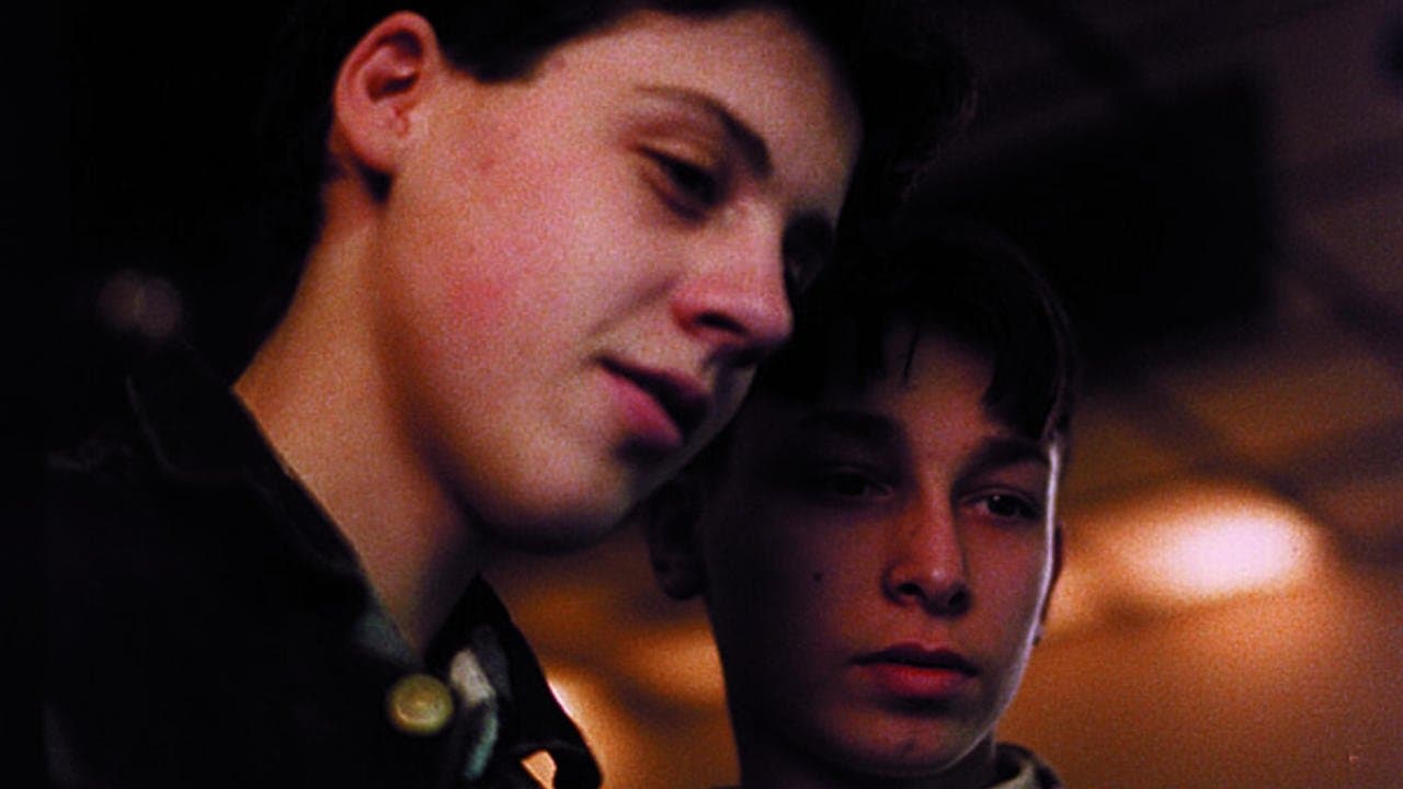 Andělé nejsou anděléの背景画像