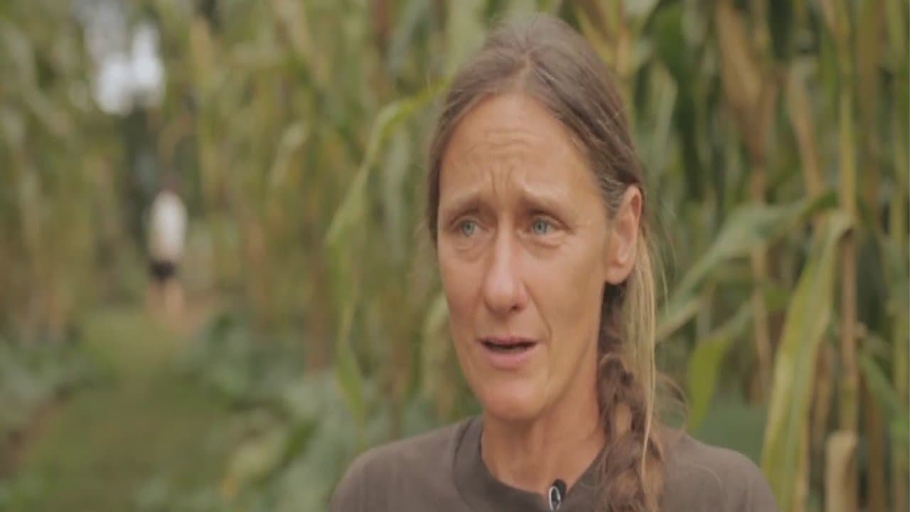 Inhabit: A Permaculture Perspectiveの背景画像