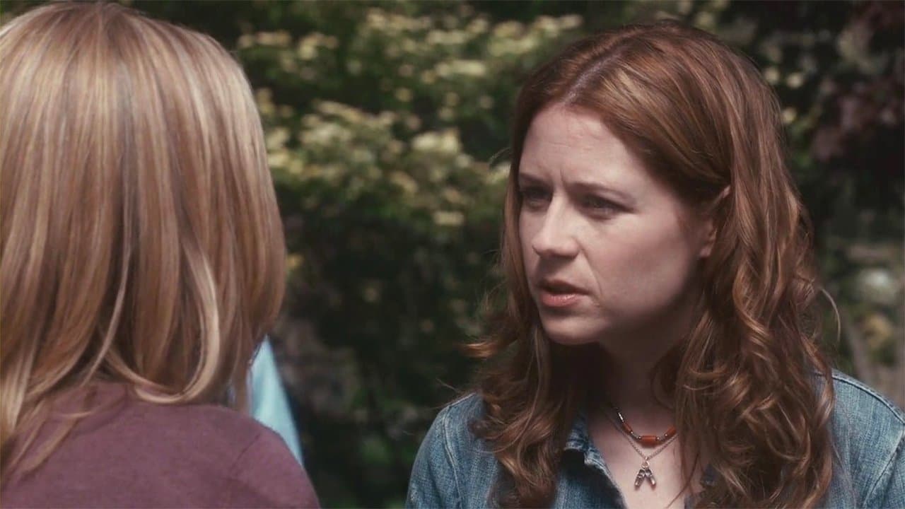 A Little Helpの背景画像