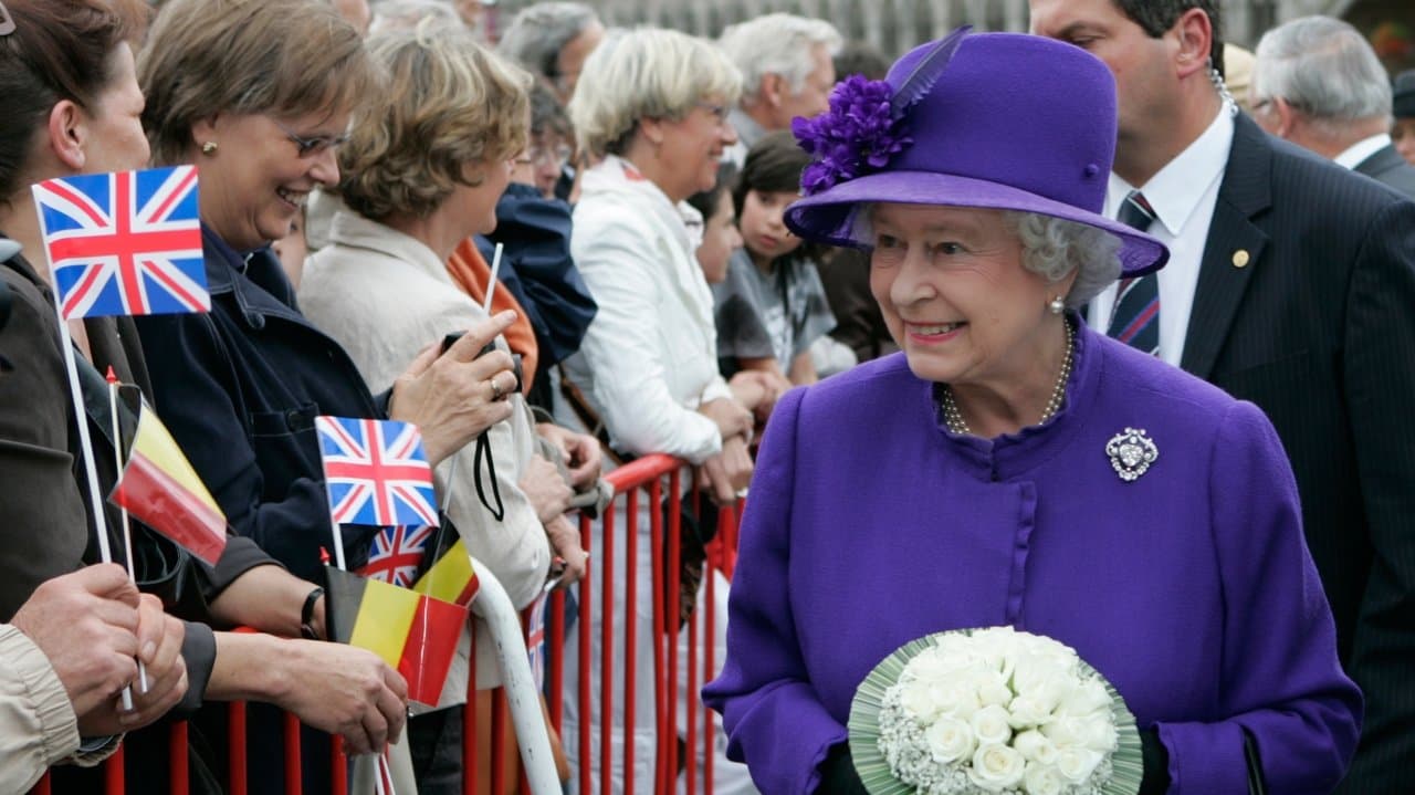 Queen Elizabeth II: A Diamond Jubilee Celebrationの背景画像