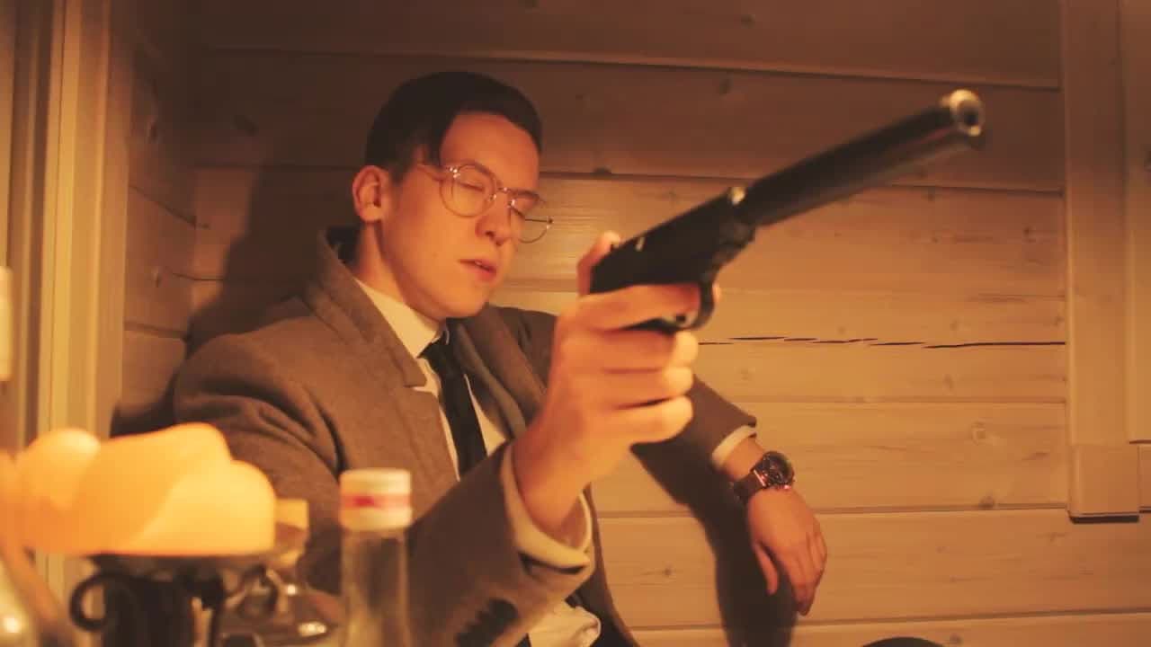 George Whitebrooke: The Fourth Lineの背景画像