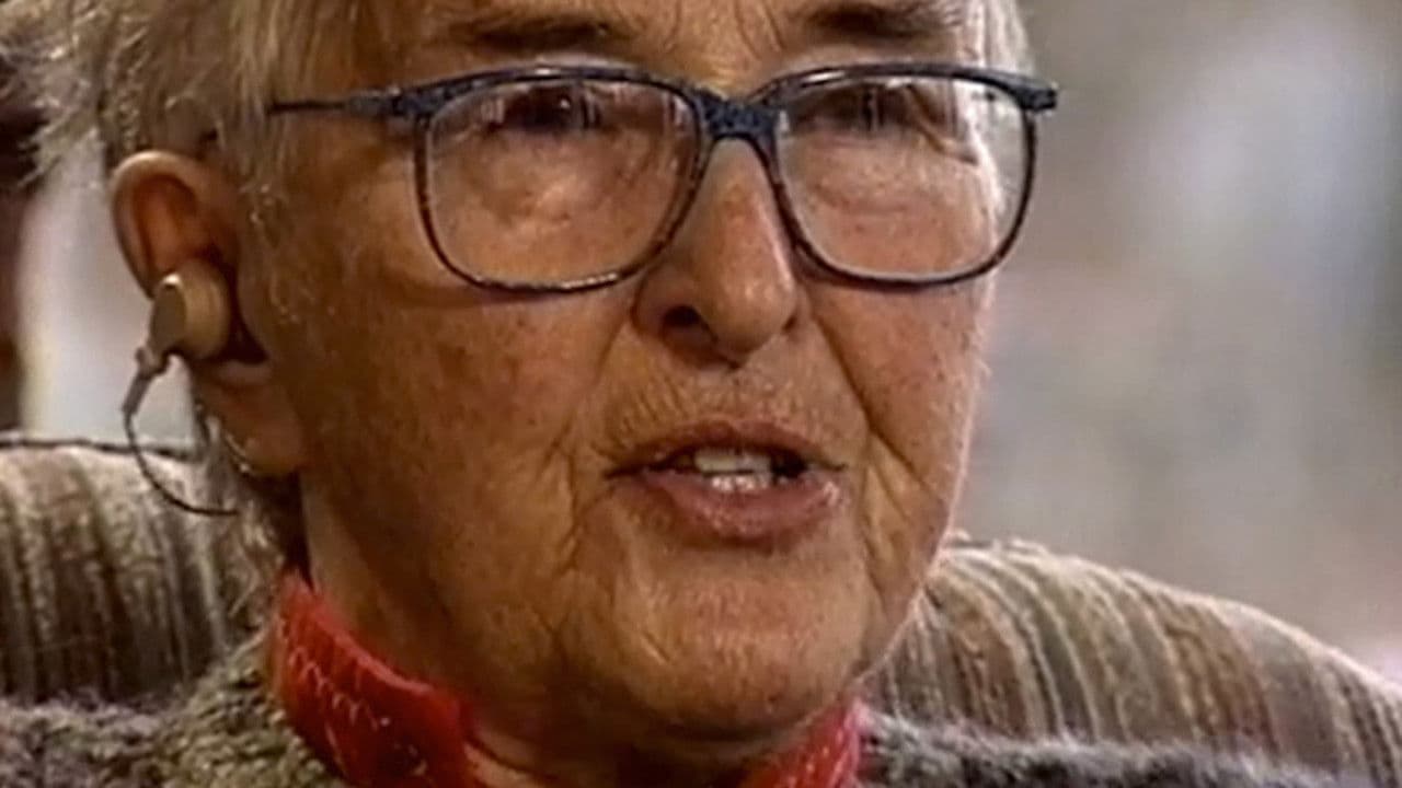 Making Movie History: Evelyn Lambartの背景画像