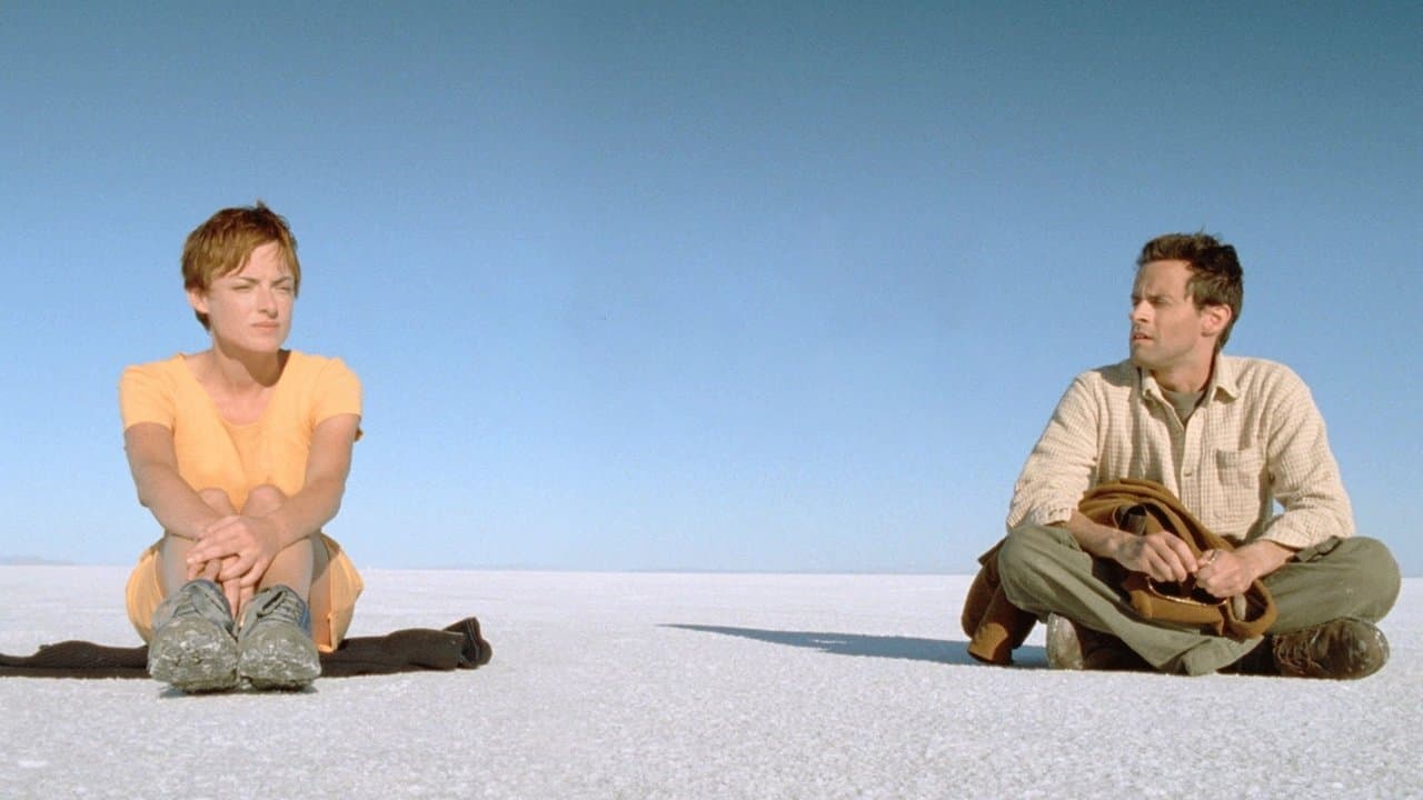 Un 32 août sur terreの背景画像