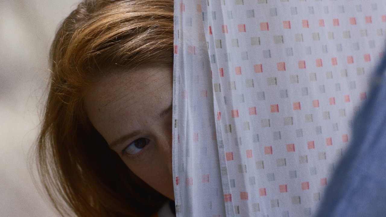 Σελήνη, 66 Ερωτήσειςの背景画像