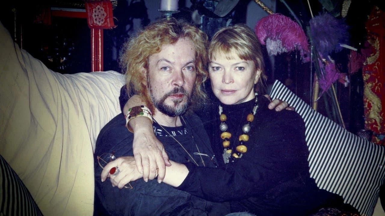 Steven Arnold: Heavenly Bodiesの背景画像