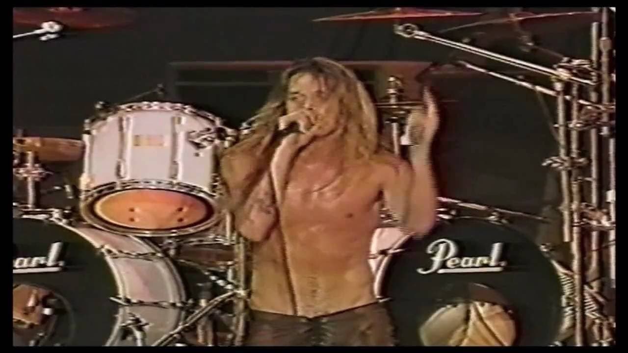 Skid Row | Slave to the U.K.の背景画像