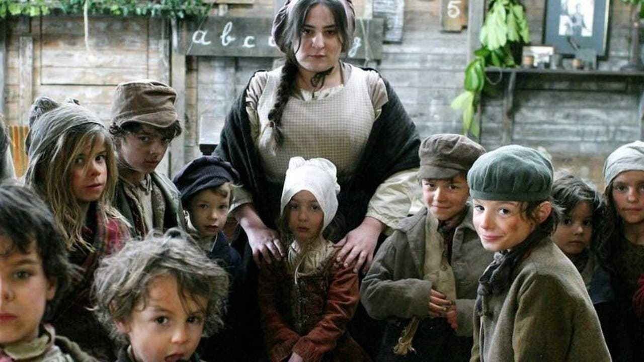 La Volière aux enfantsの背景画像