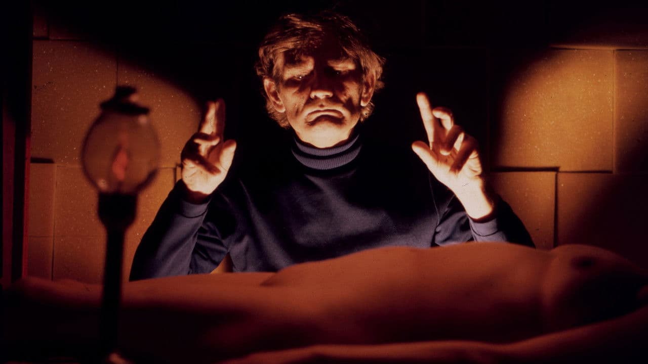 Olliver Hawkの背景画像