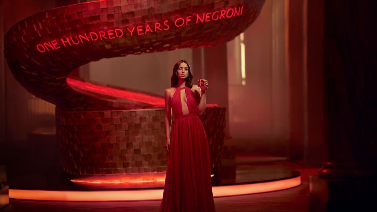 Entering Redの背景画像