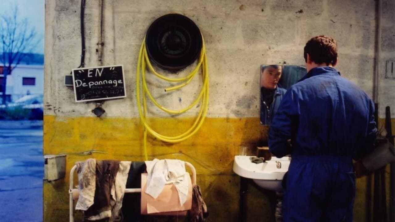 Sous le bleuの背景画像