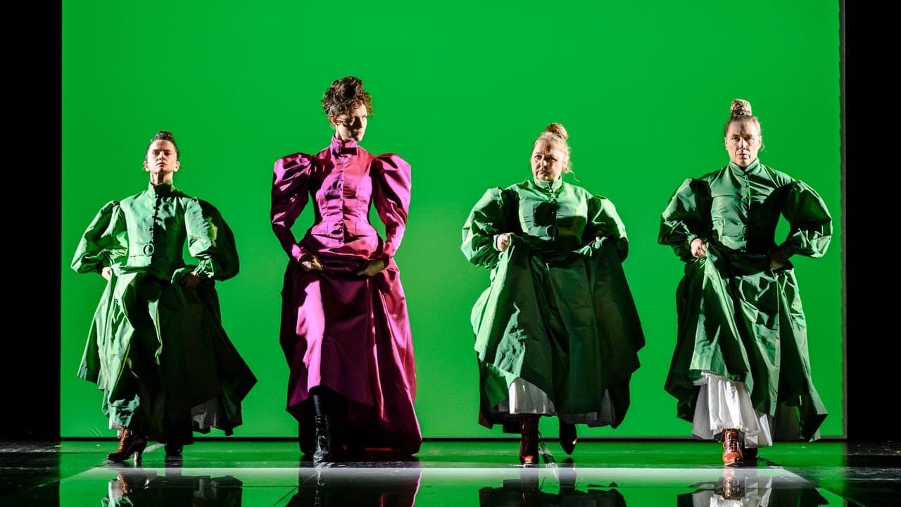 Ett dockhem - från Dramatenの背景画像