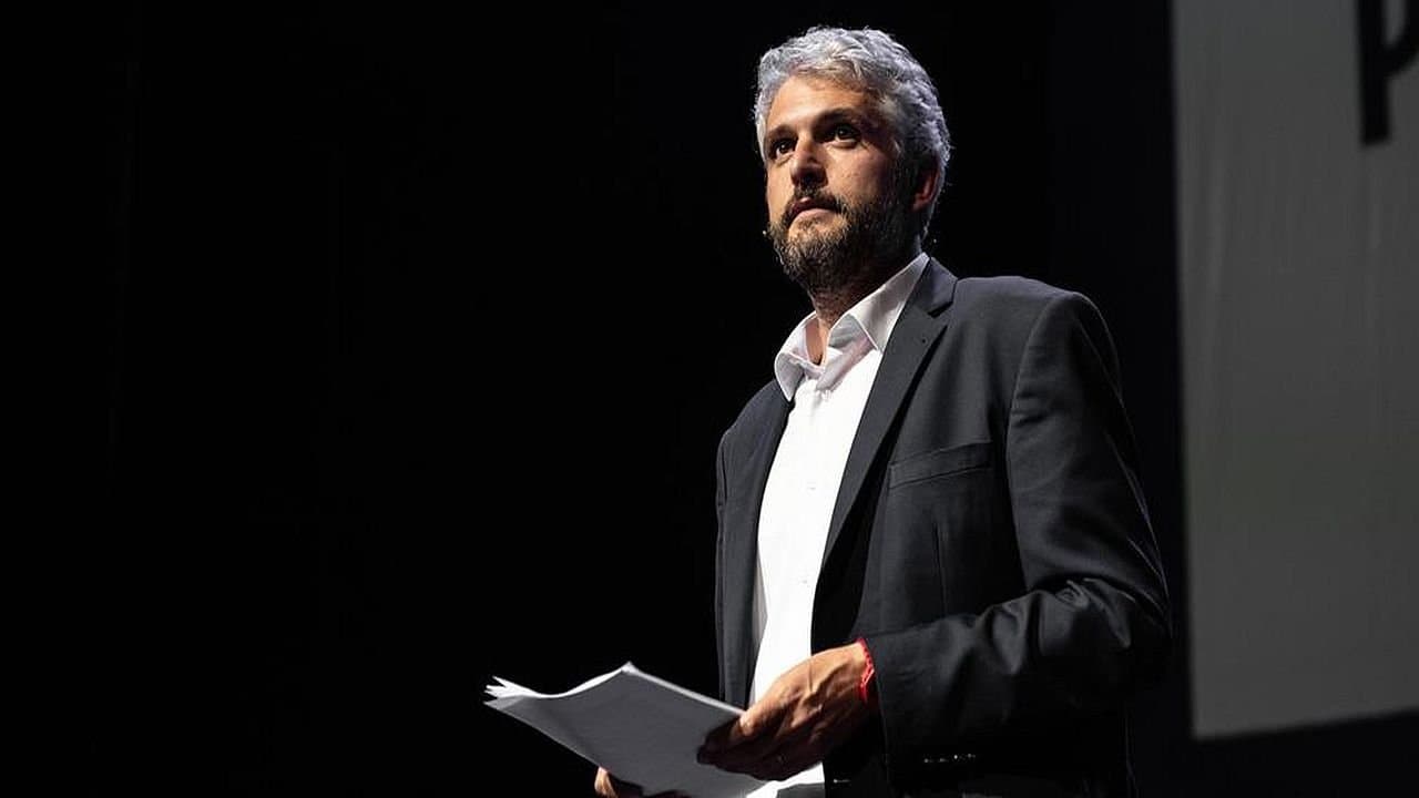 Pfff… Une conférence de Pierre-Emmanuel Barré & Guestsの背景画像