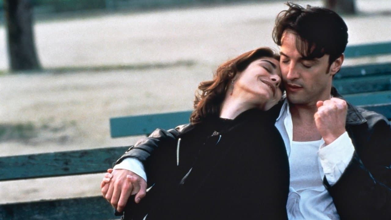 Nina Takes a Loverの背景画像