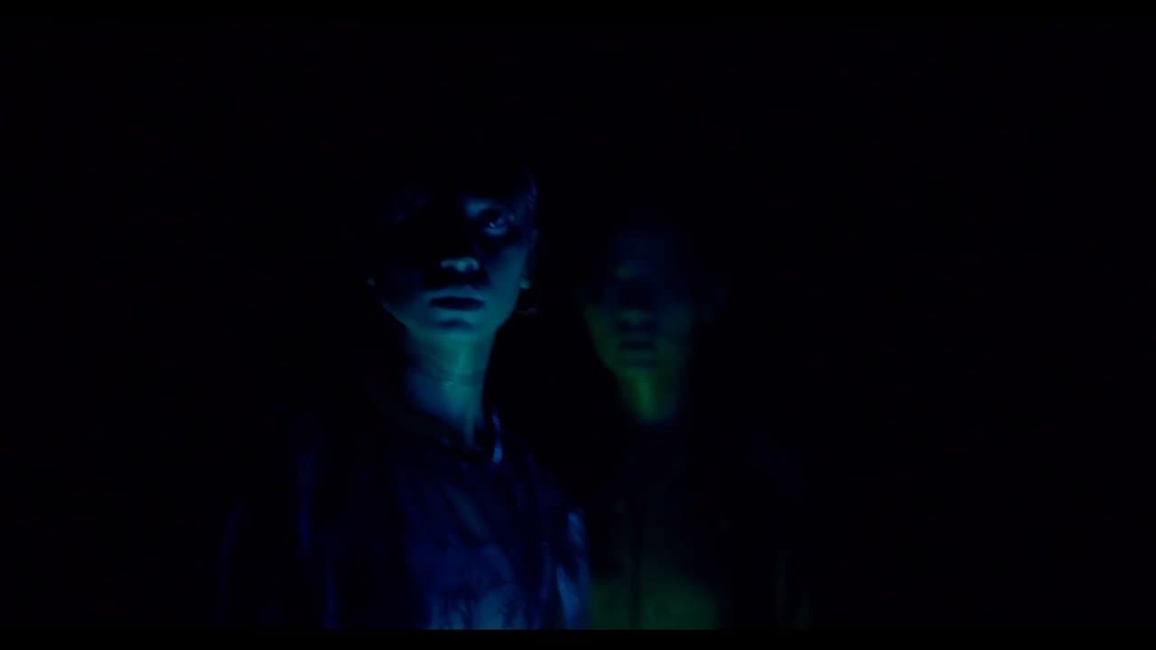 Midnight in a Perfect Worldの背景画像