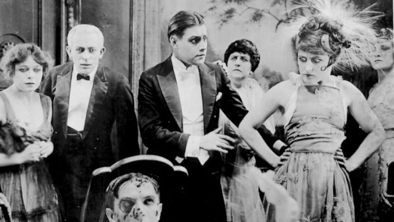 The Cabaret Girlの背景画像