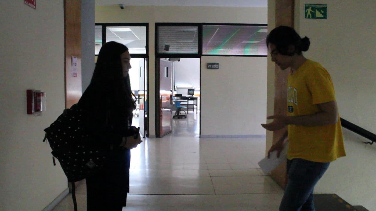 L'Ánimal Plus Étrange Du Mondeの背景画像