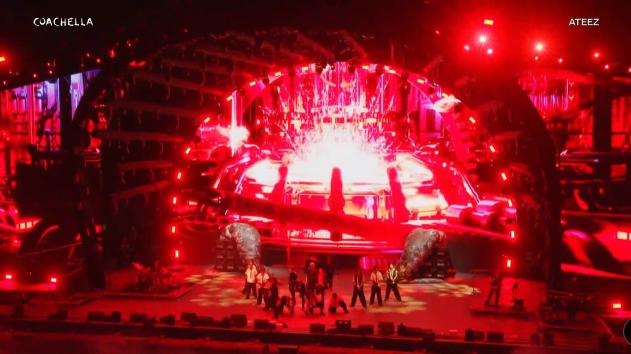 ATEEZ at Coachellaの背景画像
