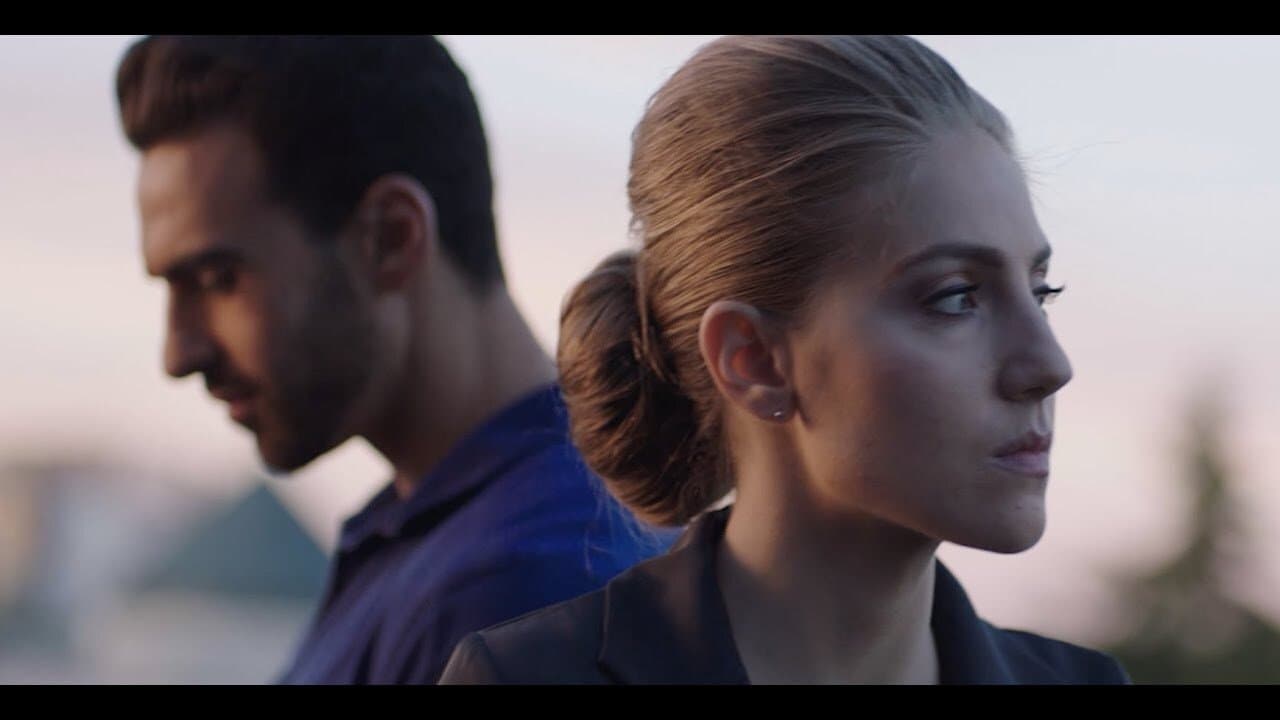 100m Criminal Convictionの背景画像