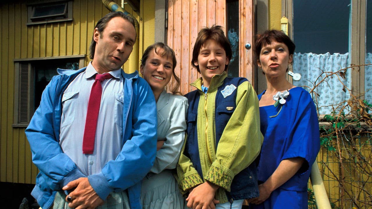 Kyllä isä osaaの背景画像