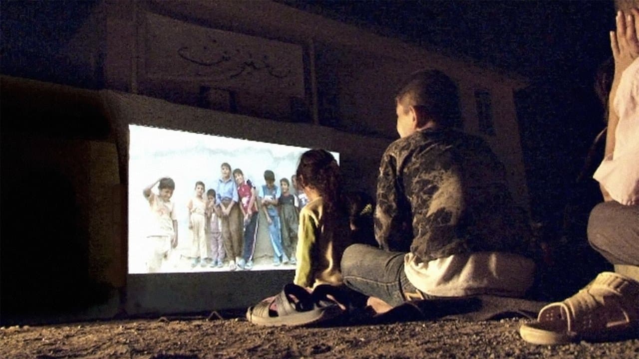 The First Movieの背景画像