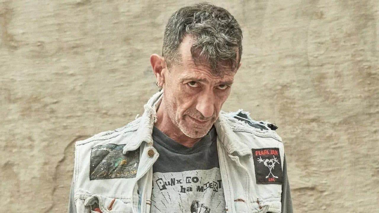 Manolo Kabezaboloの背景画像