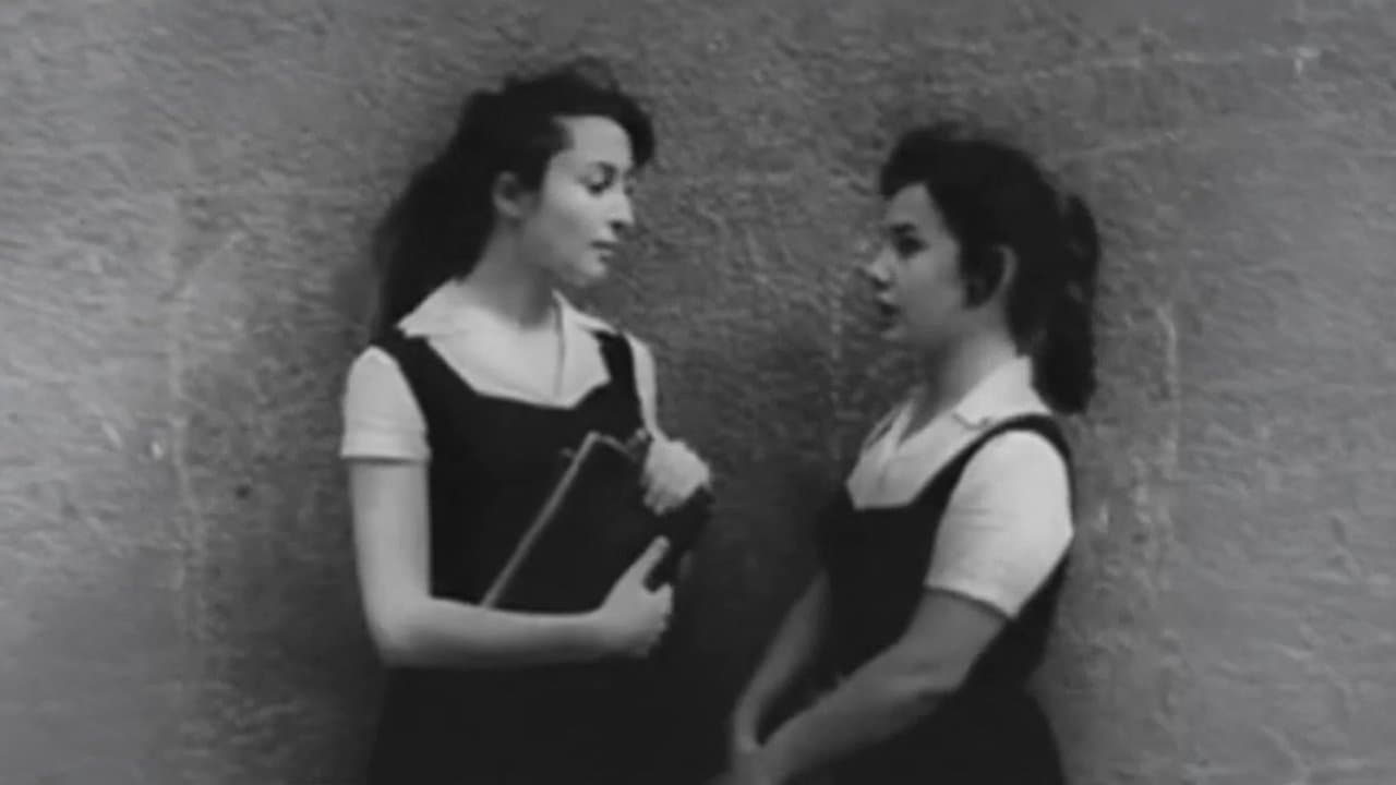 Üç Kızın Hikayesiの背景画像