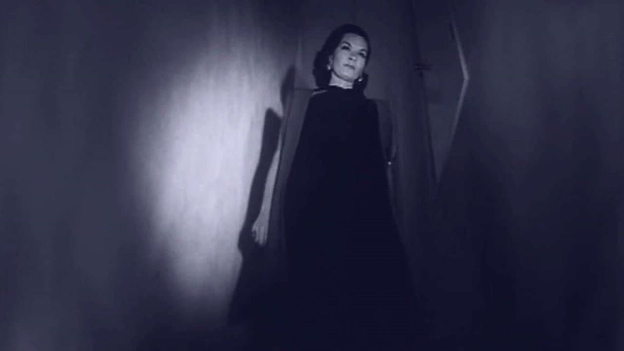 Teenage Zombiesの背景画像