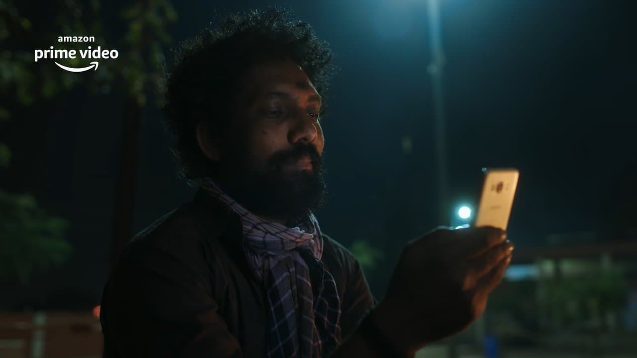 Unpaused: Naya Safarの背景画像