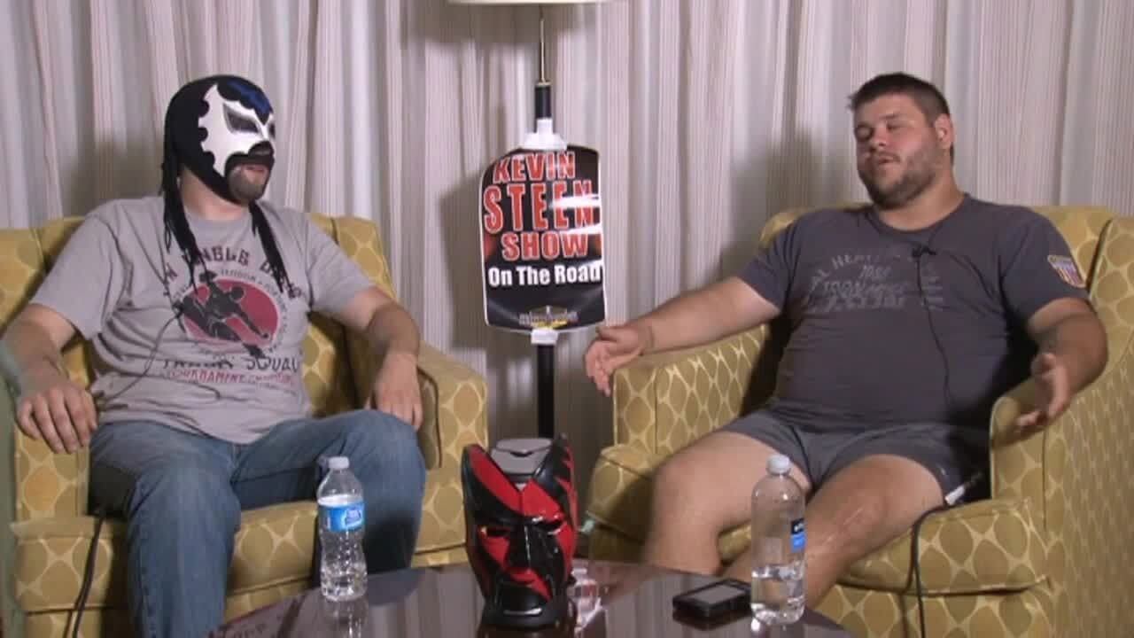 The Kevin Steen Show: Excaliburの背景画像