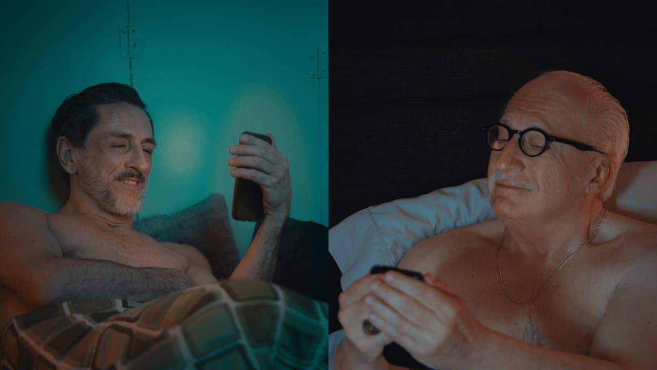 Old Guys in Bedの背景画像