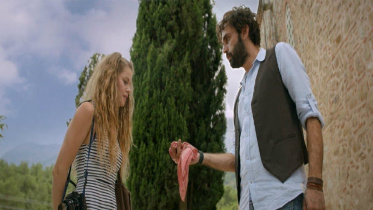 Çok Uzak Fazla Yakınの背景画像