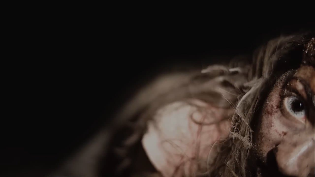 The Devil's Doorの背景画像