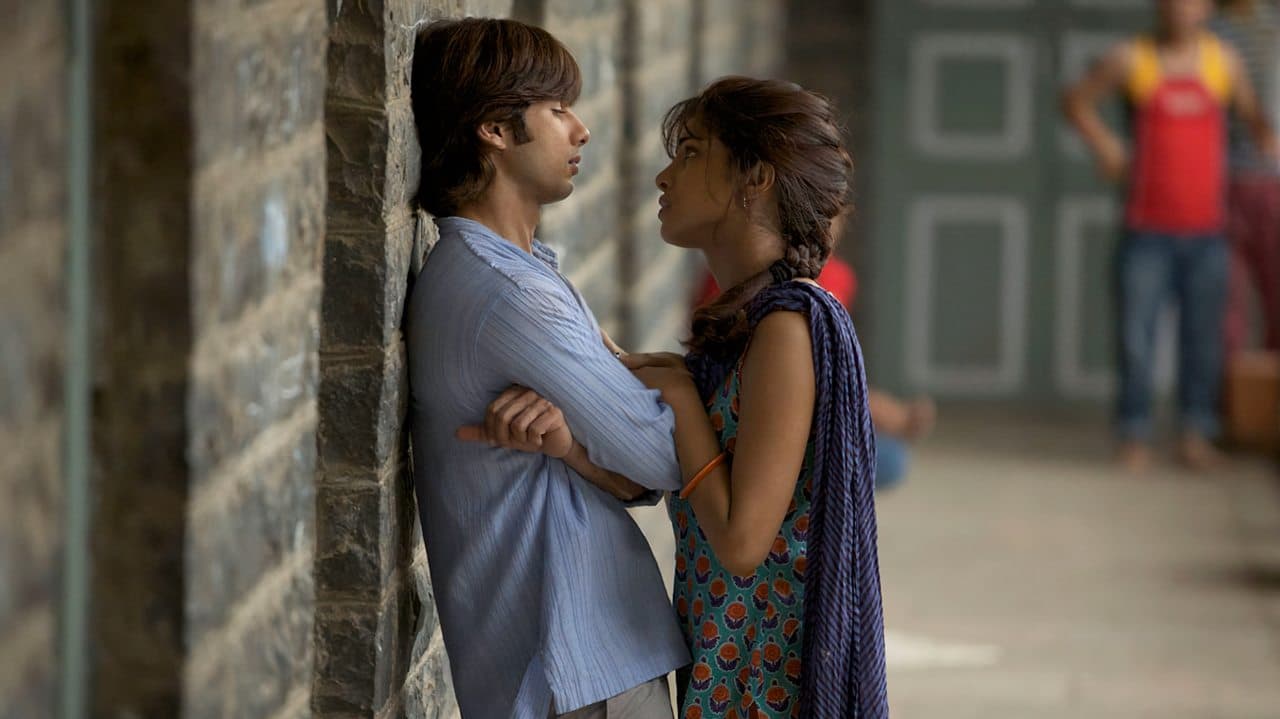 कमीनेの背景画像