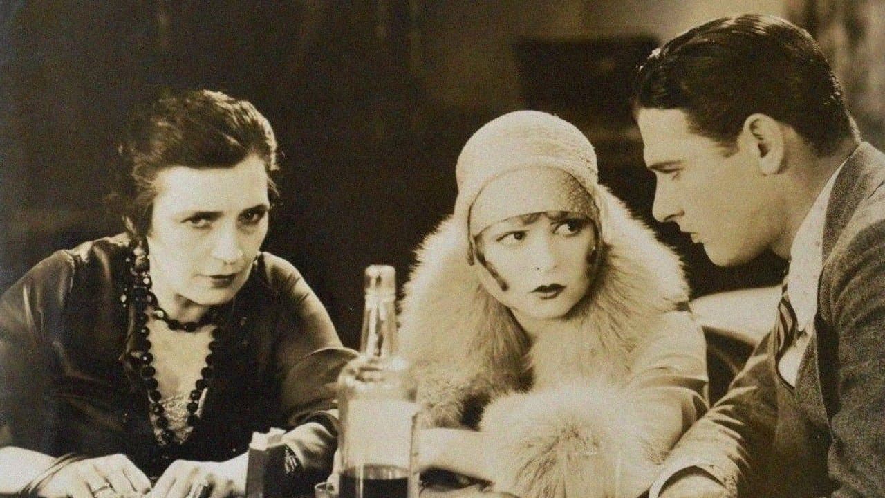 Ladies of the Mobの背景画像