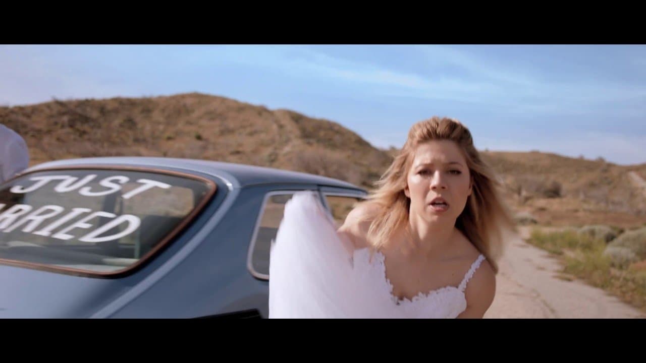 8 Bodiesの背景画像