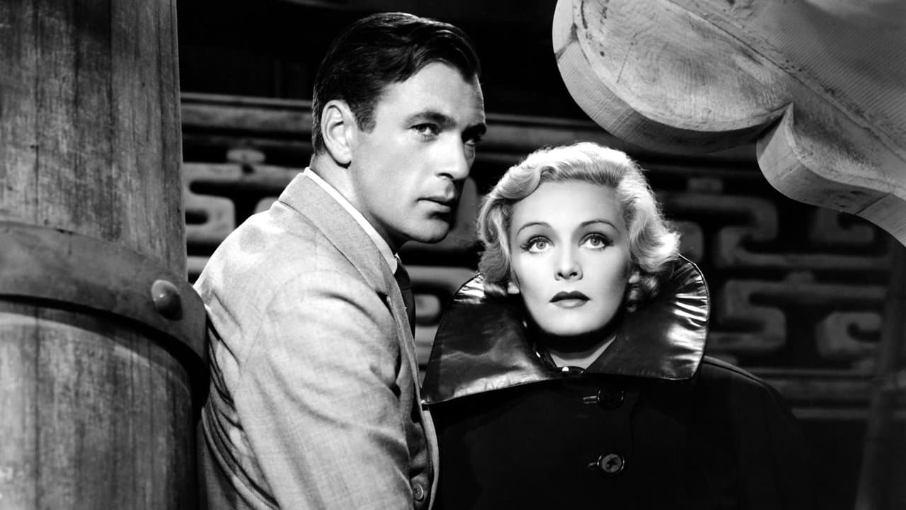 The General Died at Dawnの背景画像