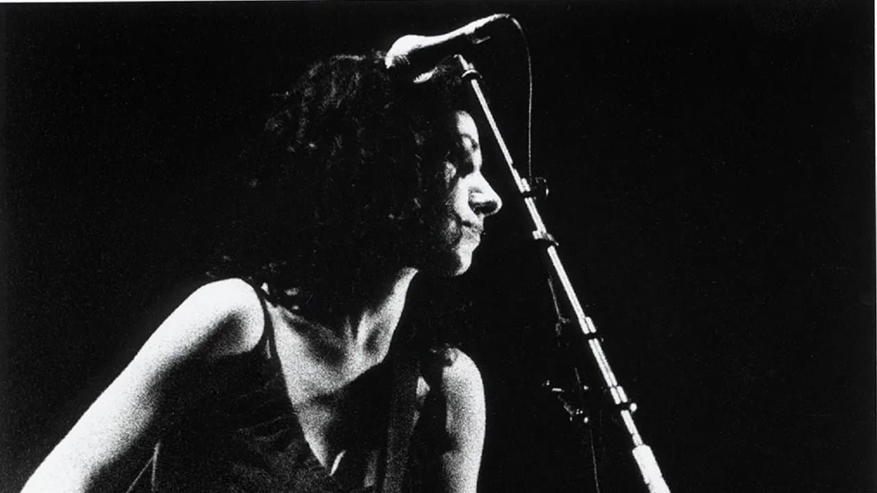 PJ Harvey: La Route Du Rock, Saint Maloの背景画像