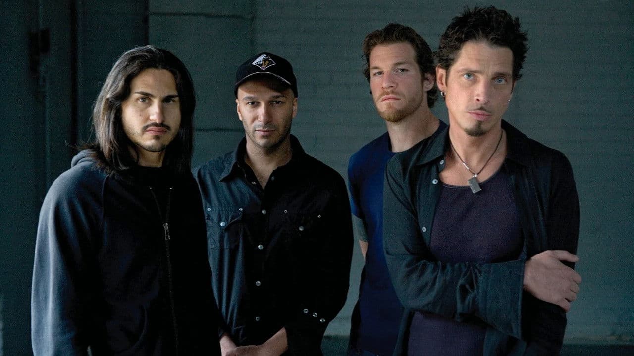 Audioslave: Audioslaveの背景画像