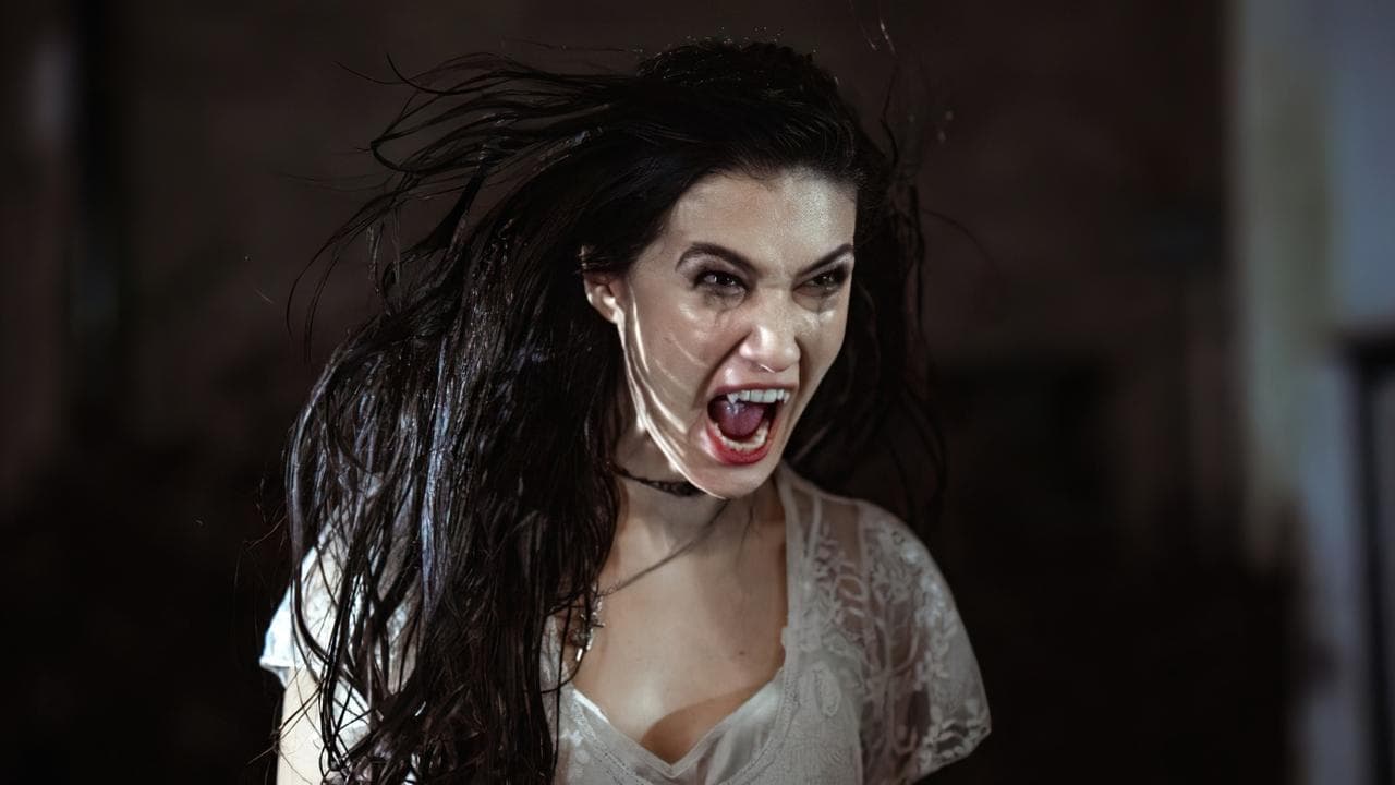 Drainedの背景画像