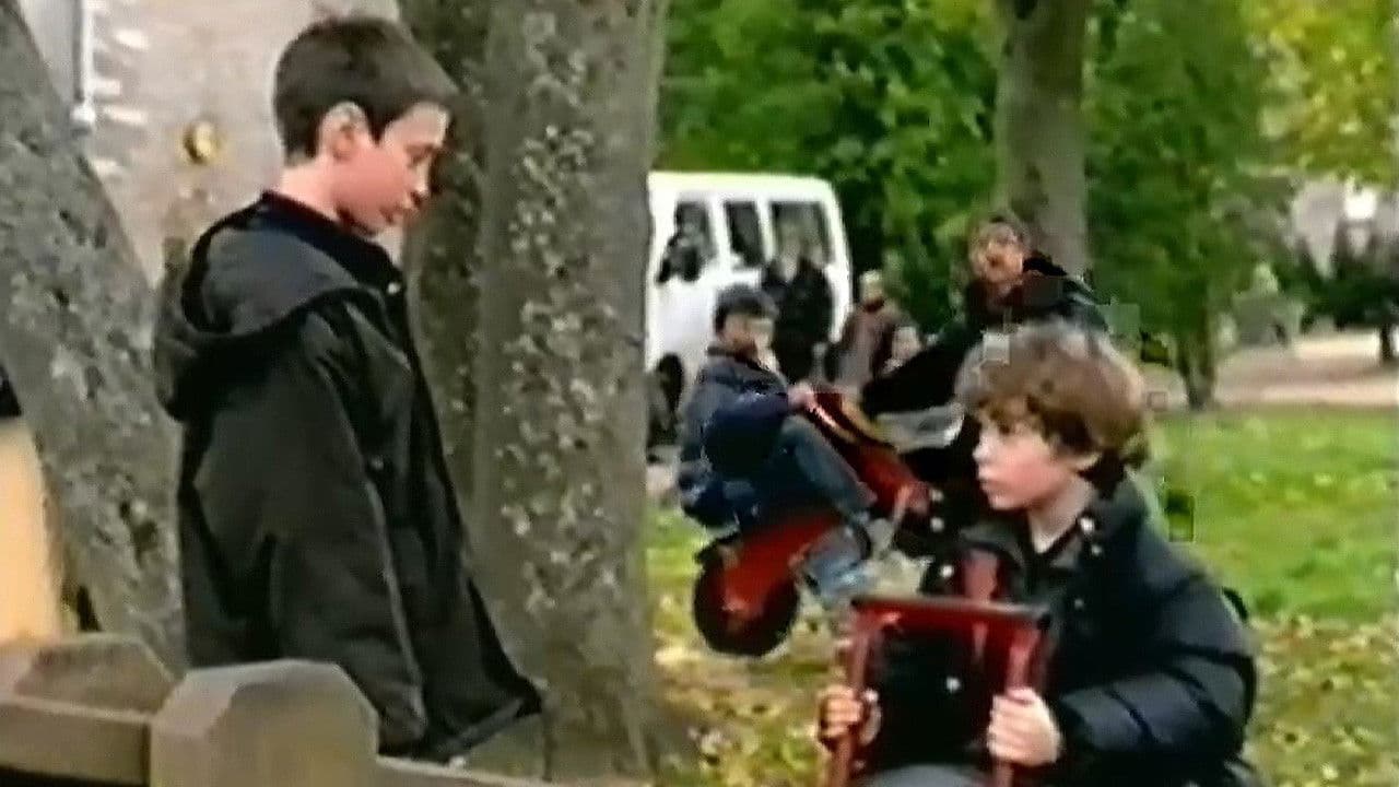 Mère en fuiteの背景画像